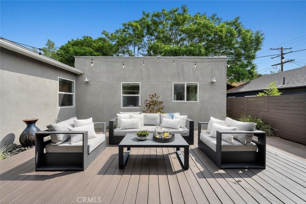 Photo of 2828 Military Avenue, West Los Angeles, CA 90064 (MLS # SB25192777)