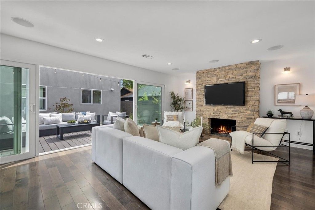 Photo of 2828 Military Avenue, West Los Angeles, CA 90064 (MLS # SB25192777)