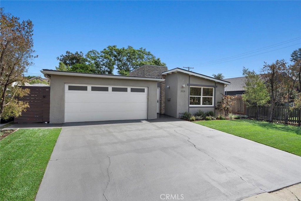 2828 Military Avenue