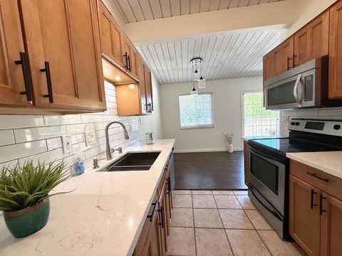 Photo of 845 Division Street #D, Pleasanton, CA 94566 (MLS # ML82041432)