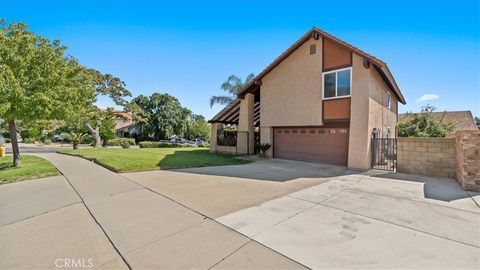 Photo of 10121 Banyan St, Alta Loma, CA 91737 (MLS # CV25223074) Photo of 10121 Banyan St, Alta Loma, CA 91737 (MLS # CV25223074)