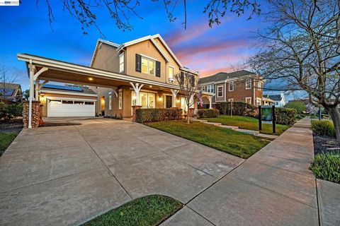 Photo of 2170 2170 Santa Croce Dr Dr, Livermore, CA 94550 (MLS # 41124565)