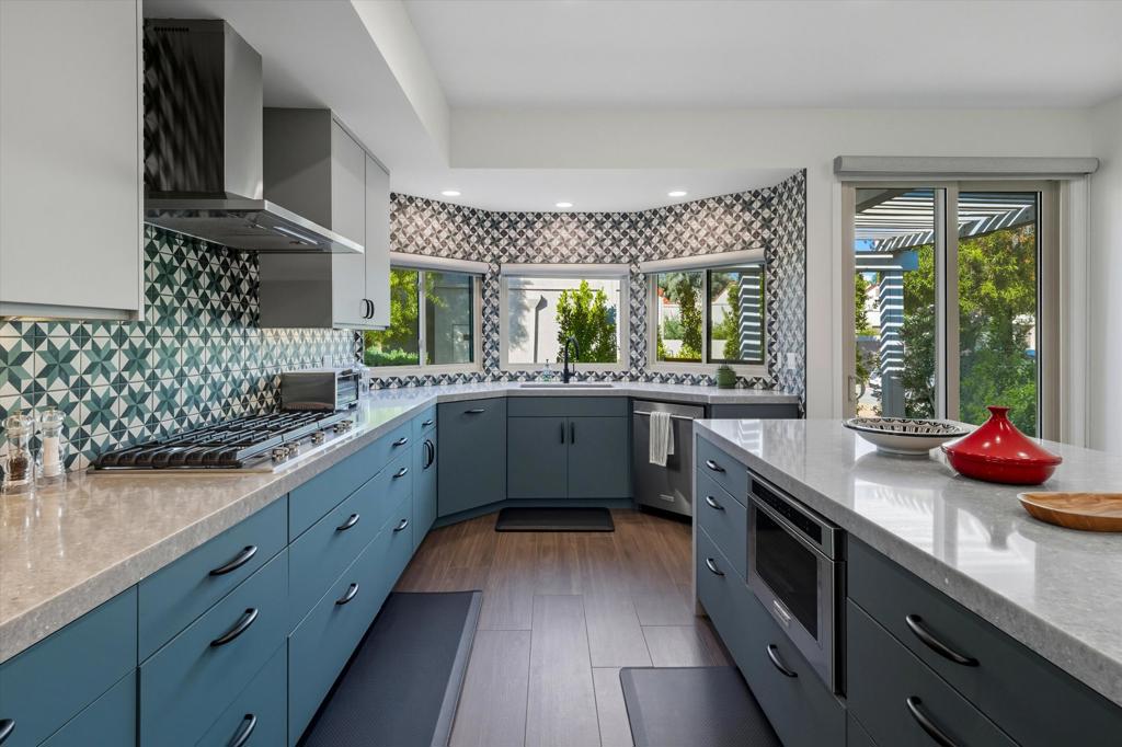 Mission Hills Country Club - Residential Lease