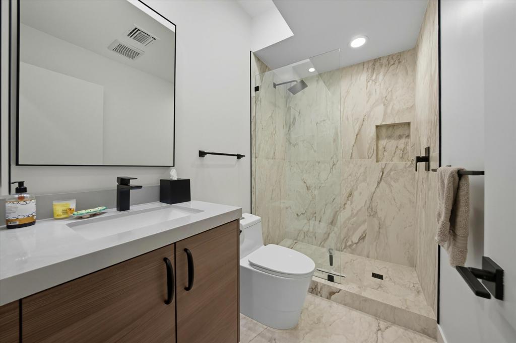 Mission Hills Country Club - Residential Lease