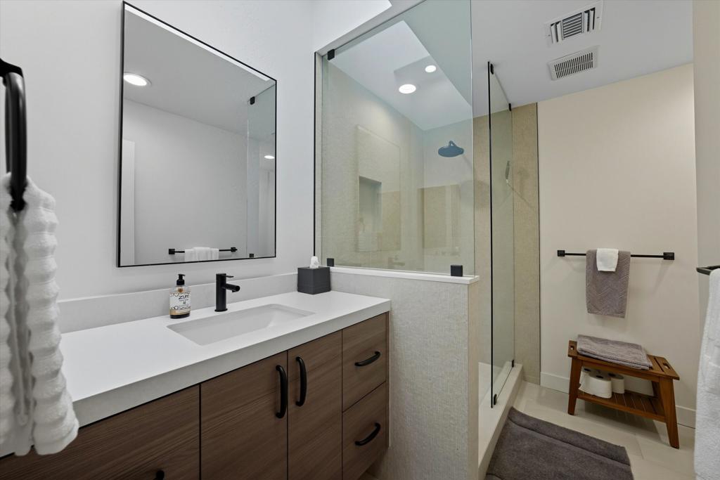 Mission Hills Country Club - Residential Lease