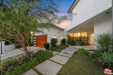 8545 Charl Lane Los Angeles CA 90046