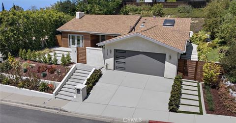 Photo of 3120 Bern Drive, Laguna Beach, CA 92651 (MLS # LG25224127)