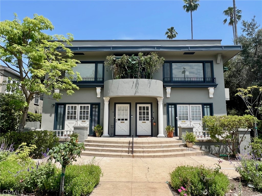Stunningly remodeled 3-bedroom, 2-bathroom home in Pasadena. The kitchen boasts modern finishes with new cabinets, countertops, and appliances. The bathrooms have been completely updated, featuring walk-in showers. Natural wood flooring runs throughout, and large windows fill the interior with natural light, creating a welcoming atmosphere. Energy-efficient recessed lighting enhances the ambiance. The laundry room includes a new washer and dryer. A designated parking garage is included. Conveniently located near shopping, dining, and other amenities. The owner pays for water & trash. The renter is responsible for electricity, gas. No smoking is allowed. Pets are permitted. Refrigerator, microwave, washers and dryer included.