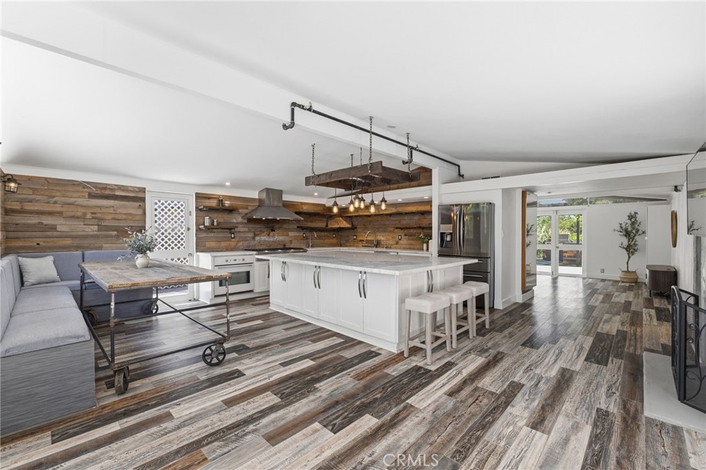 196 Santa Clara Drive