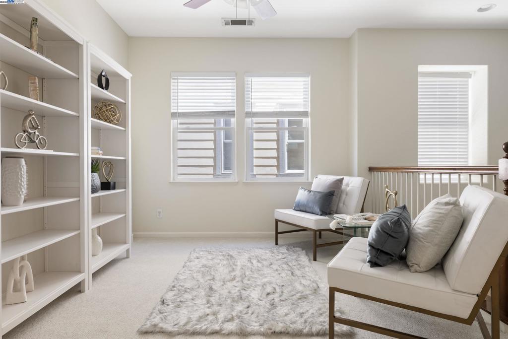 HERCULES BY BAY - Residential
