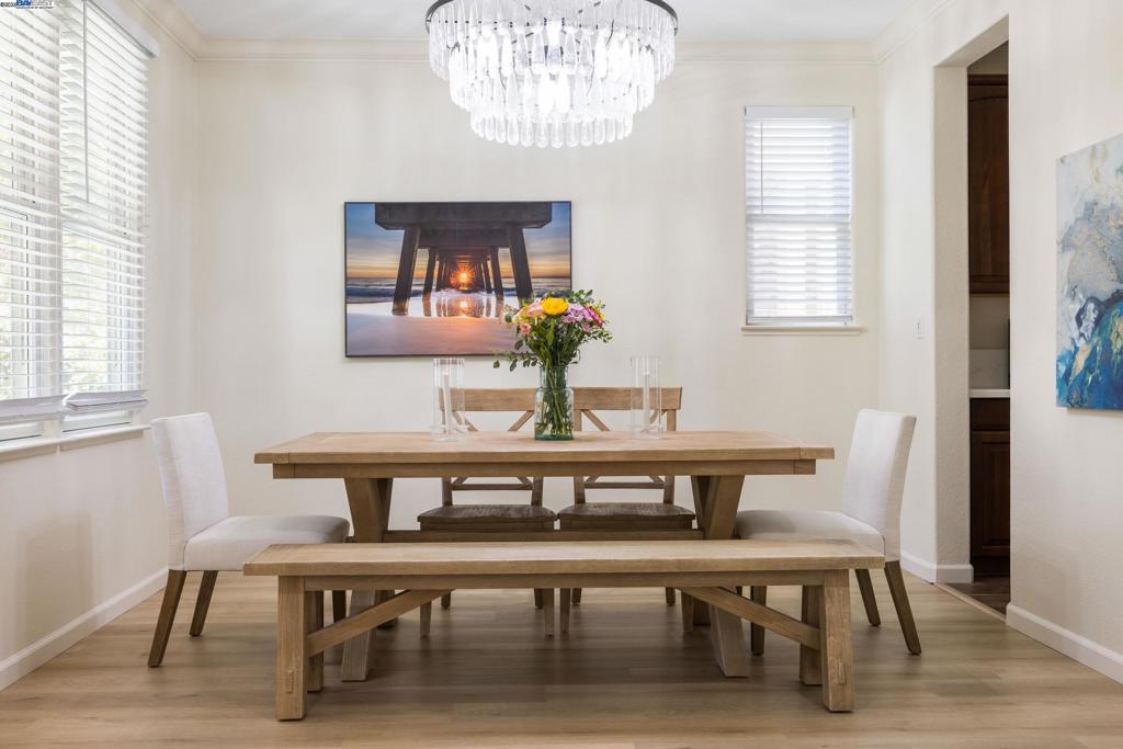 HERCULES BY BAY - Residential