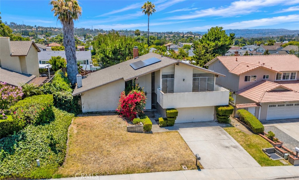 25572 Gloriosa Dr