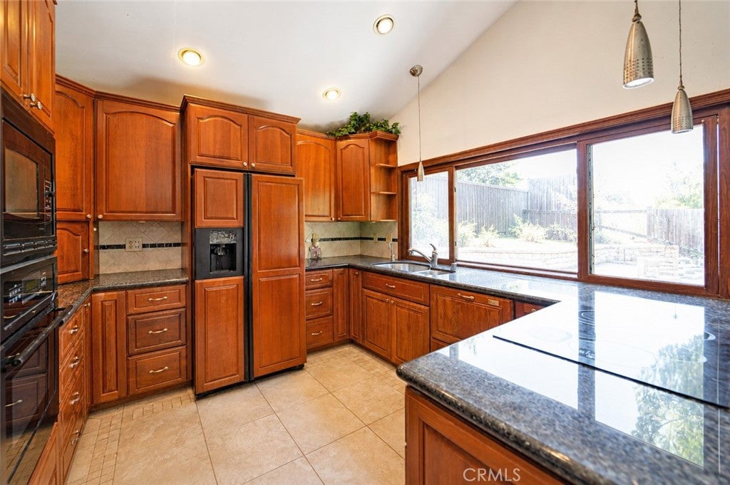 25572 Gloriosa Dr, Mission Viejo CA 92691 - Photo 6