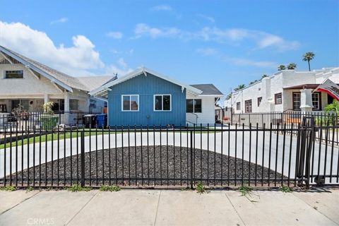 Photo of 3011 5th, Los Angeles, CA 90018 (MLS # CV25260131)