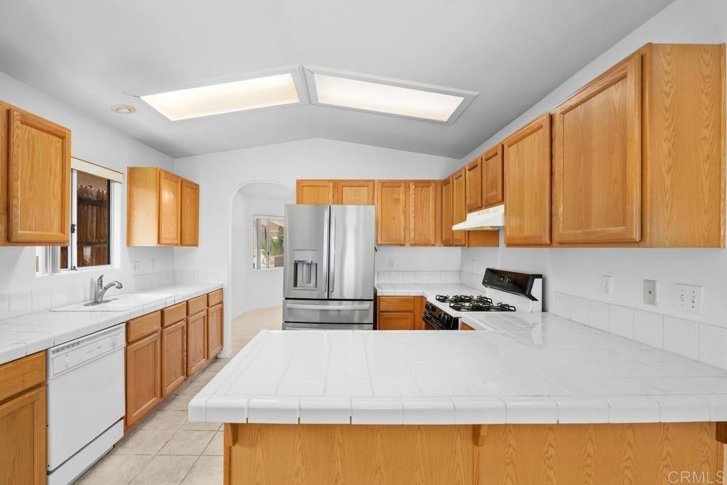 54820 Avenida Ramirez