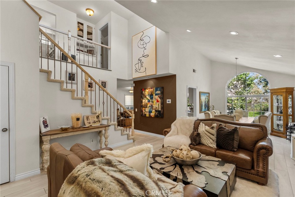7282 Woodvale Court