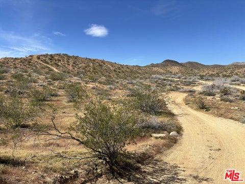 Photo of 0 Na, Yucca Valley, CA 92284 (MLS # 26858965)