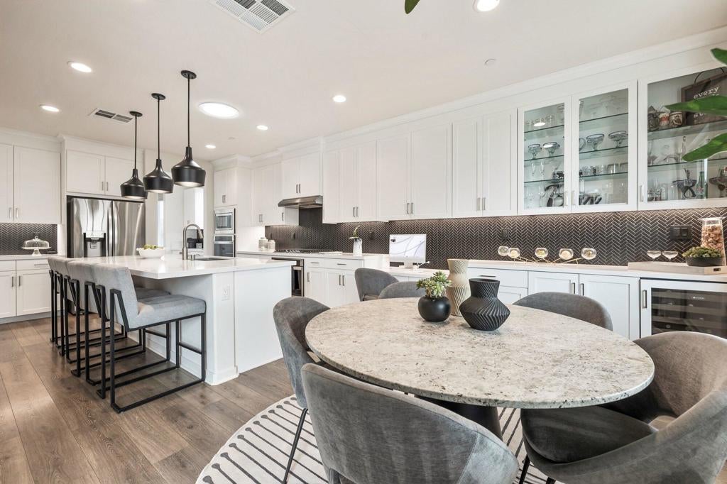 81843 Camino San Juan