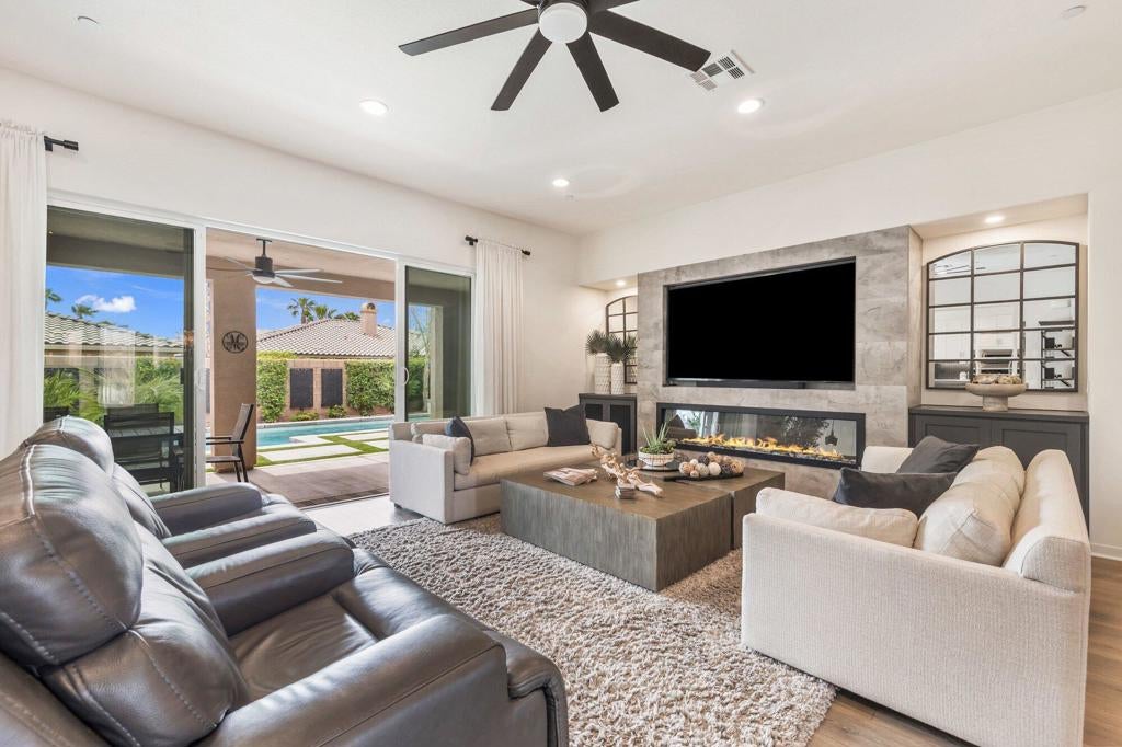 81843 Camino San Juan