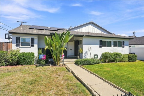 Photo of 19857 Bassett ST, Winnetka, CA 91306 (MLS # SR26179992)