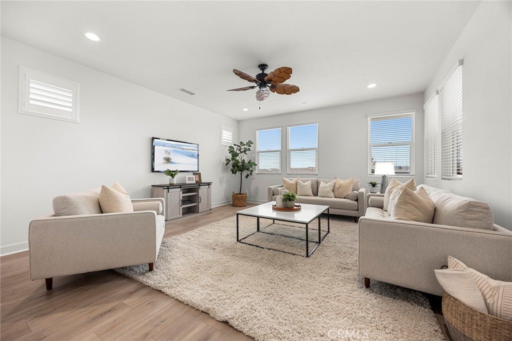 121 Biome, Irvine CA 92618 - Photo 11