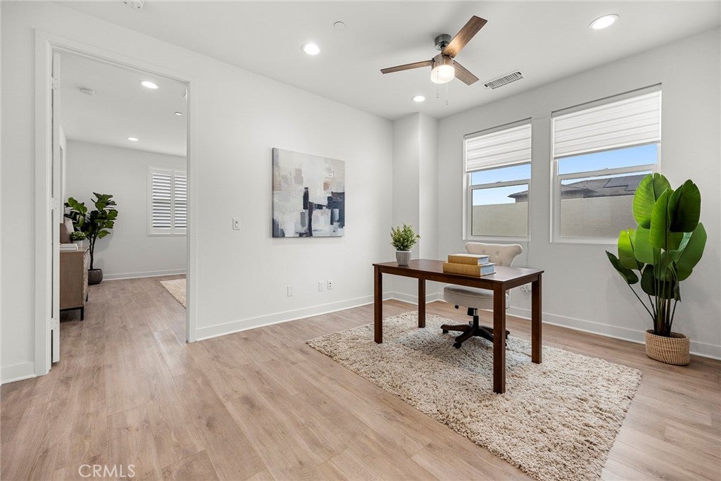 121 Biome, Irvine CA 92618 - Photo 17