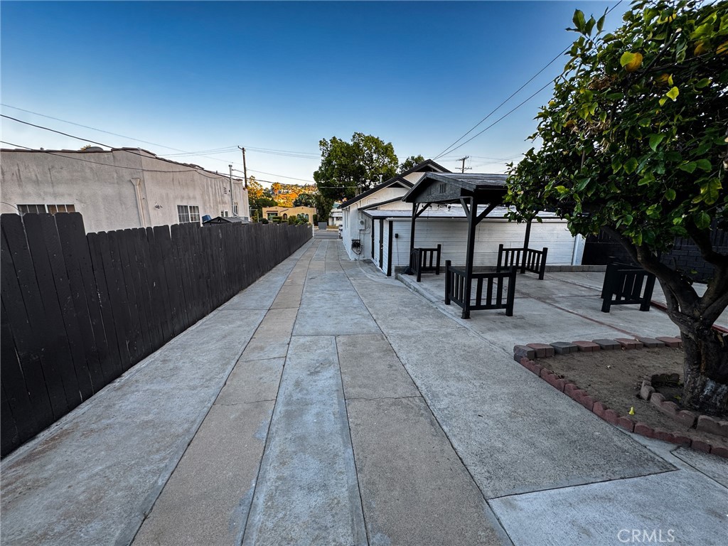 4021 York Boulevard
