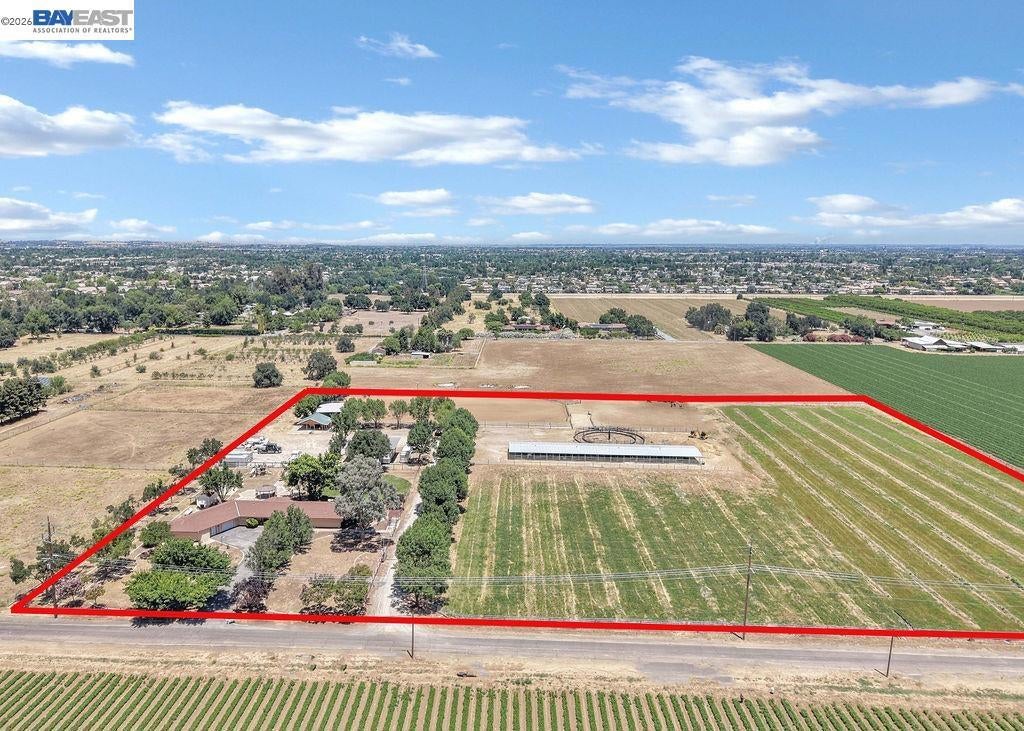 Photo of 195 Payne Ave AVE, Brentwood, CA 94513 (MLS # 41145807)