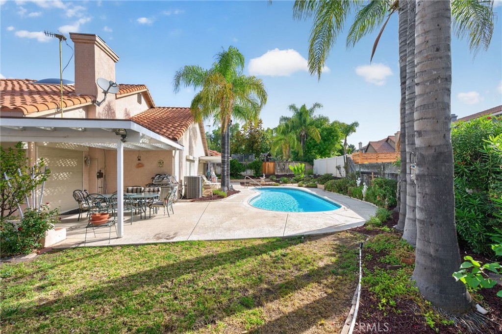 35584 Larkspur
