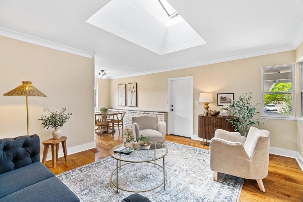 listing image 130723060186757353691