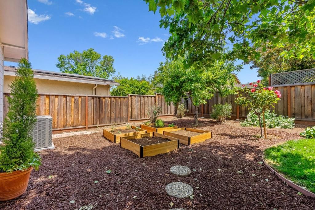 listing image 130724103959070450303