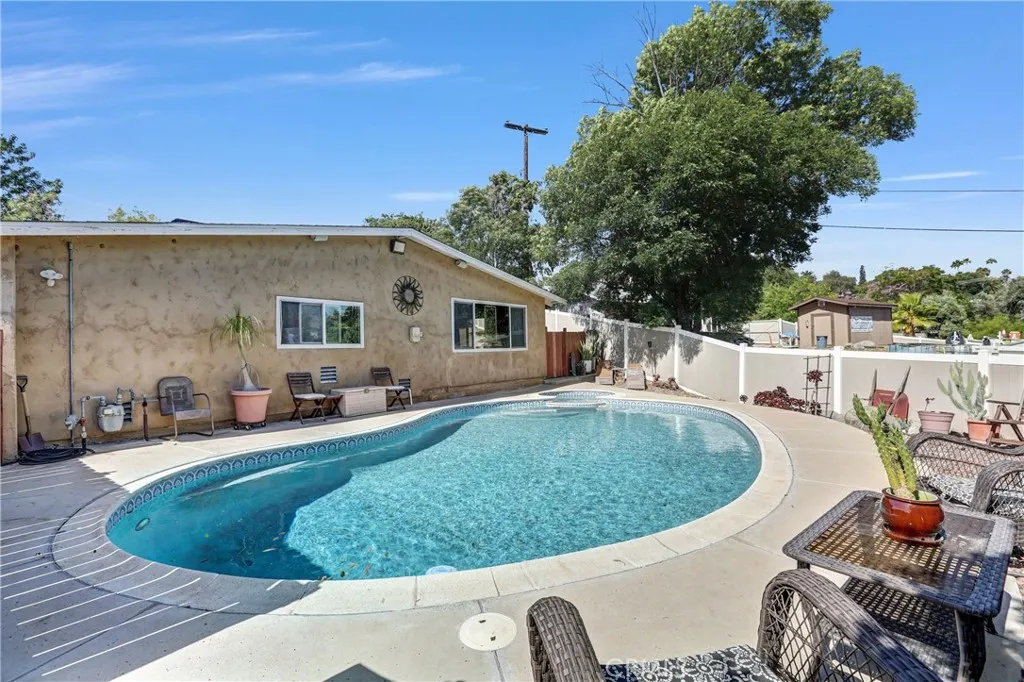 Lakeside, California 92040, United States, 3 Bedrooms Bedrooms, ,2 BathroomsBathrooms,Residential,Active,131849