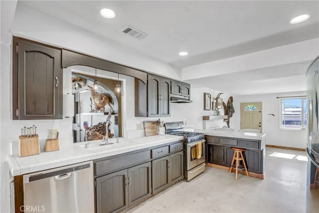 Lakeside, California 92040, United States, 3 Bedrooms Bedrooms, ,2 BathroomsBathrooms,Residential,Active,131849