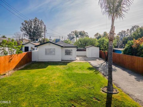 Photo of 2213 Gage St, Bakersfield, CA 93305 (MLS # V1-35255)