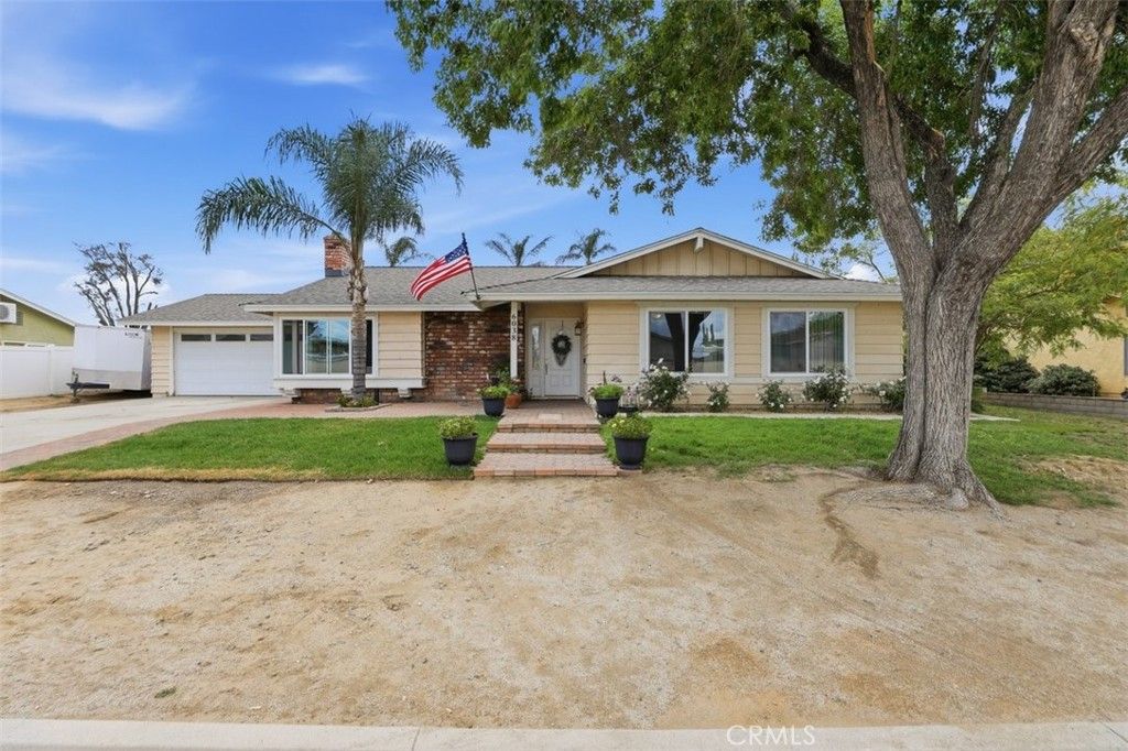 Photo of 6038 AURORA AVE, Jurupa Valley, CA 91752 (MLS # IV26100564)