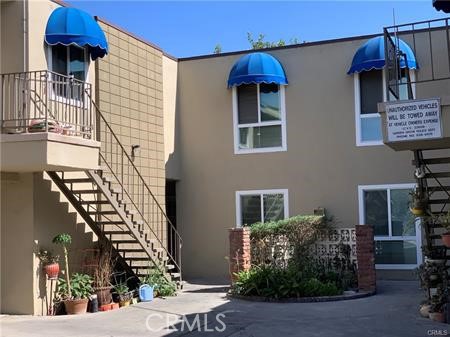 Remodeled upper unit, one level, Apartment with 3 bedrooms, 1.75 baths, 1200sf (estimated) and balcony. Brand new paint inside included ceilings. Maple wood cabinets with new gold cabinet door knobs in kitchen, granite counter top, owner will stall a new range & new tile floor. Just installed new blinds, brand new heat pump-air conditioner & heat. Master bath has tub & granite wall shower and hall way bath has a new medicine cabinet and shower. New 16 recessed lights throughout the property, each bedroom has new mirrored wardrobes, two ceiling fans in master & dining area. new exhaust fans are in two bathrooms for ventilation. Quite place to live and work. This unit can accommodate two cars parking- one is inside carport & the other one is outside parking. Close to Vietnamese store & shopping & 22 freeway. Come and see. You won't disappointed.