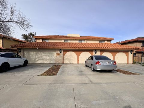 Photo of 1739 W Avenue J-15 #1, Lancaster, CA 93534 (MLS # SR26032824)