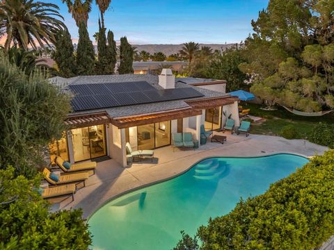 Photo of 1385 E Via Escuela, Palm Springs, CA 92262 (MLS # 219146308DA)