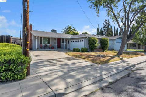 Photo of 3980 Purdue Way, Livermore, CA 94550 (MLS # 41137009)