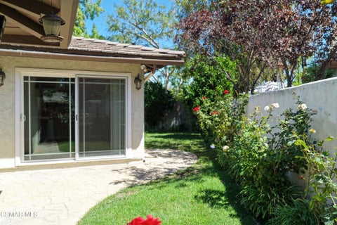 Photo of 1124 Bright Glen Circle, Westlake Village, CA 91361 (MLS # 226004270)