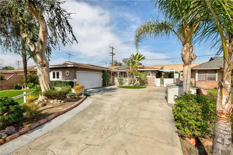 1429 E Rosewood Avenue, Anaheim, CA 92805 - MLS#: PW25190382