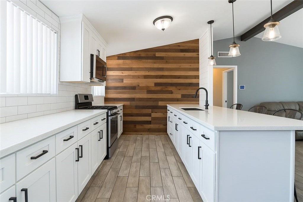 4552 La Deney Street