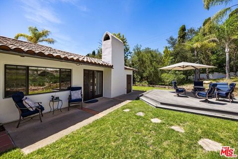 Tiny photo for 1903 Coyote Circle, Santa Barbara, CA 93108 (MLS # 25611907)