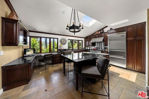 Tiny photo for 1903 Coyote Circle, Santa Barbara, CA 93108 (MLS # 25611907)