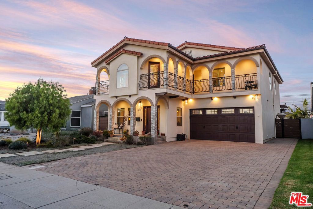 Photo of 6411 W 85th Street, Los Angeles, CA 90045 (MLS # 26634401)