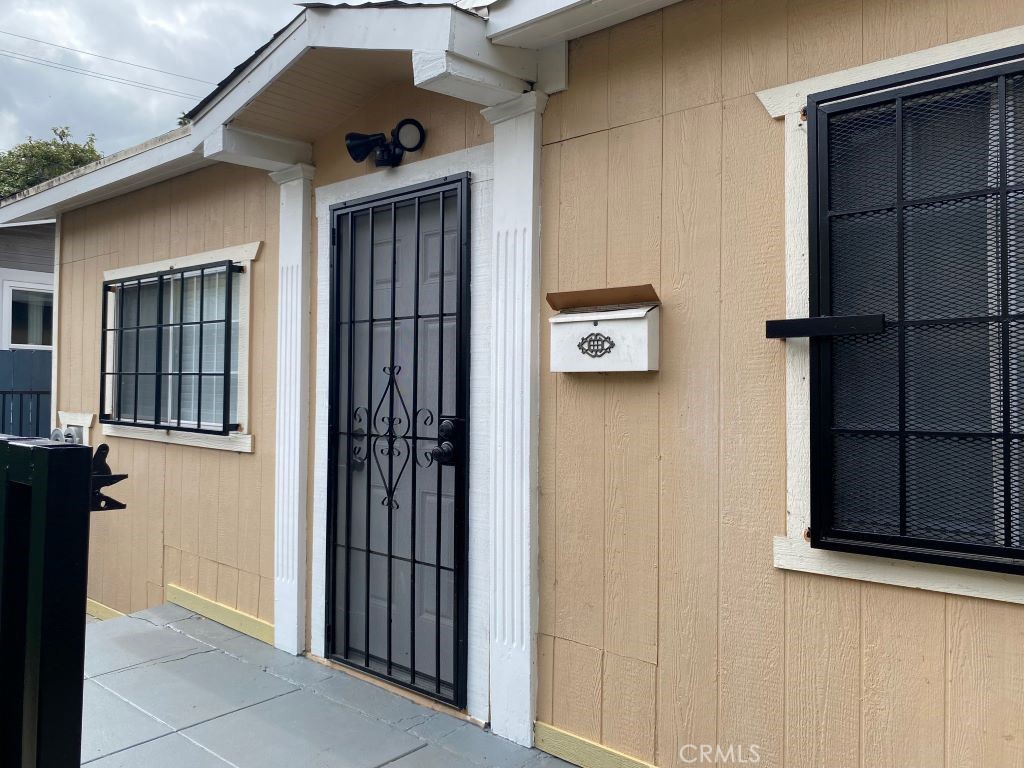 Welcome to this charming Bungalow recently remodeled, open living space complete with a spacious kitchen and brand-new appliances including Oven, Microwave, Refrigerator, Dish Washer, Tankless Water Heater, Washer and Dryer, and Wall Air Conditioner, plenty of cabinets for storage and storage area. Come and enjoy newly renovated single family home bungalow in Korean Town. Bungalow from the 1920's. 4 bungalows on 1 lot, this is the 2nd bungalow from the street. Each bungalow has its own separate parcel of land! NO HOA.