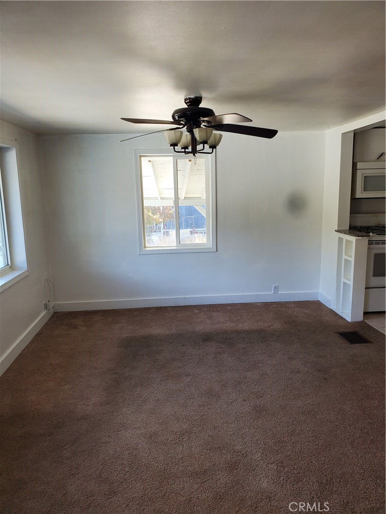 6524 Lowry