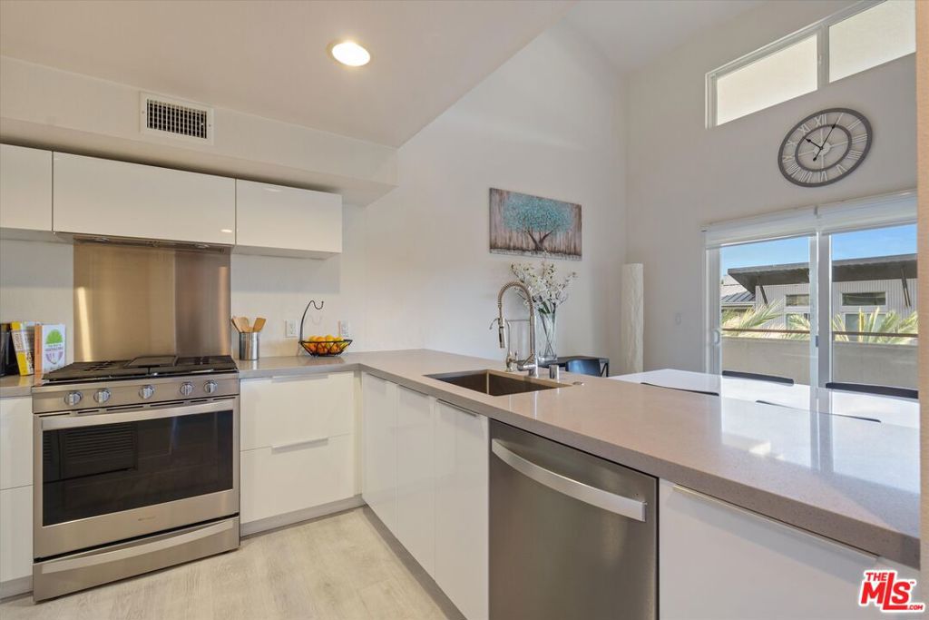 13200 Pacific Promenade 420