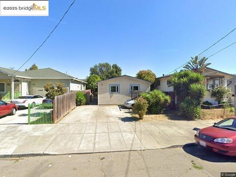 Photo of 1954 84Th Ave Ave, Oakland, CA 94621 (MLS # 41099433) Photo of 1954 84Th Ave Ave, Oakland, CA 94621 (MLS # 41099433)