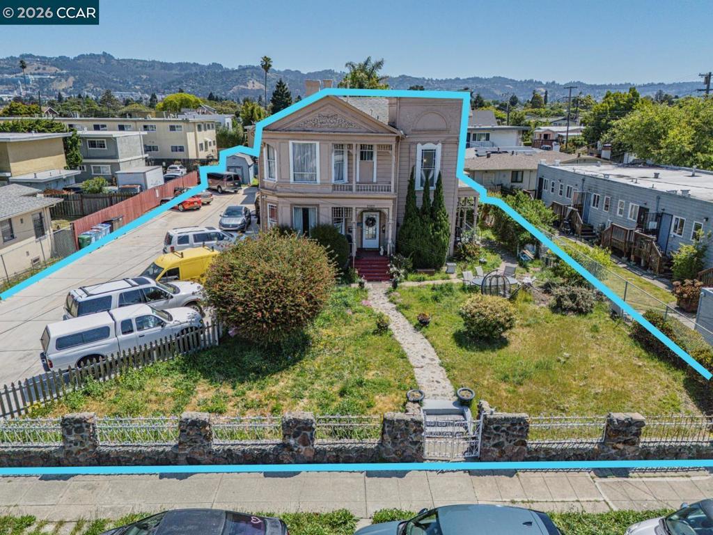 2925 Mabel St
